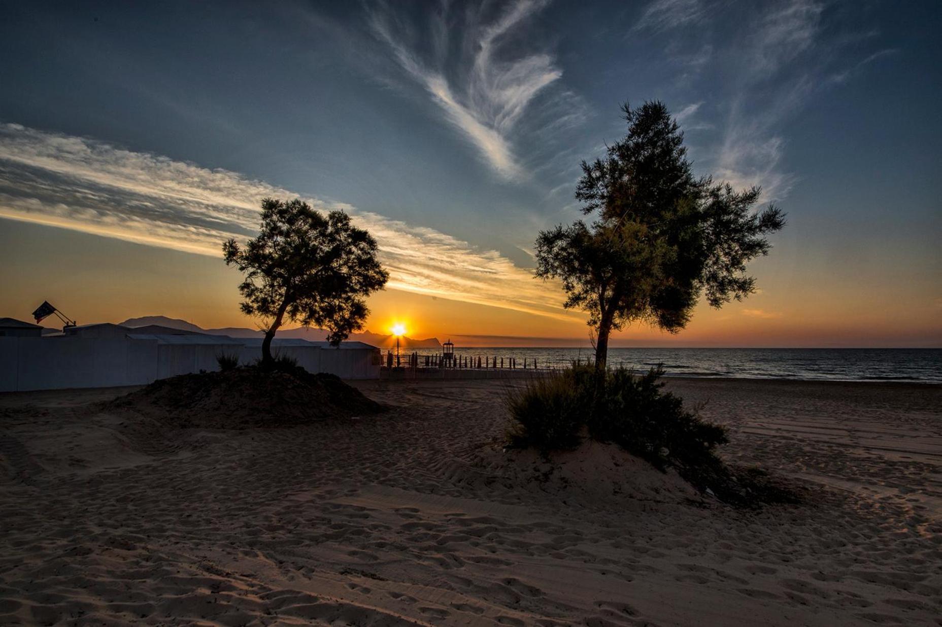 Sunset House Bed & Breakfast Balestrate ภายนอก รูปภาพ